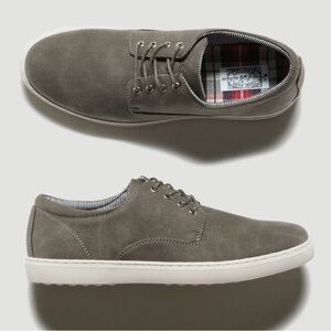 PEMBROKE CANVAS SNEAKER